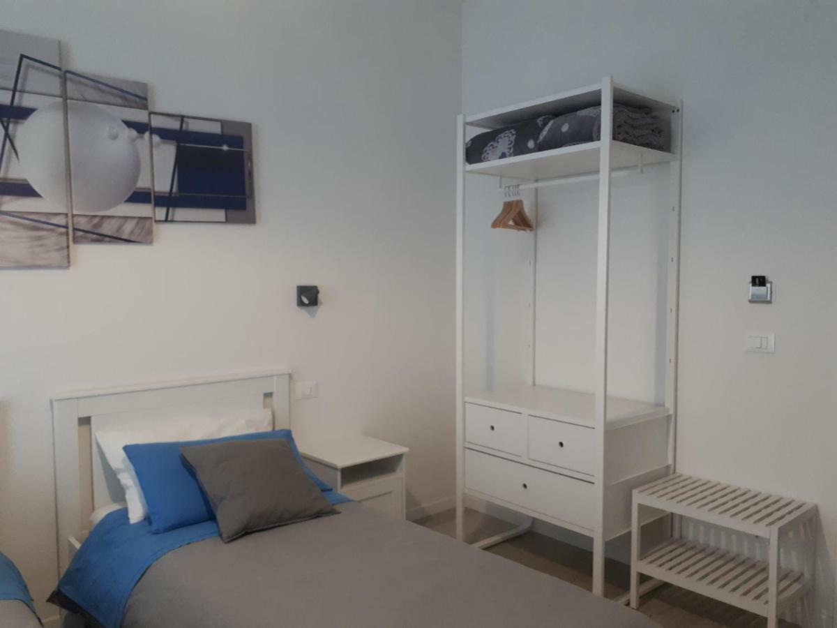 Soleluna Fiera 6 Rooms ボローニャ エクステリア 写真